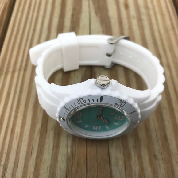 White Watch Unisex Wrist Watch Japan Movement - Picture 3 of 8